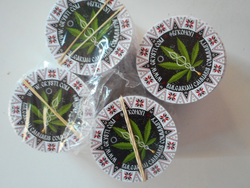 stikeriiii6-min.JPG